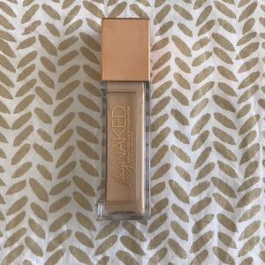 Urban Decay Stay Naked Foundation
